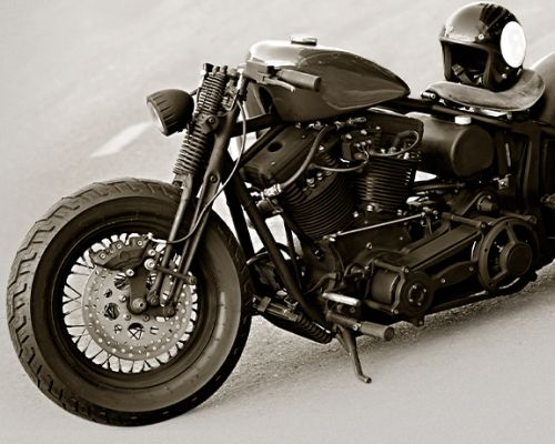 Wide Tires on Motorcycles: Advantages and Drawbacks