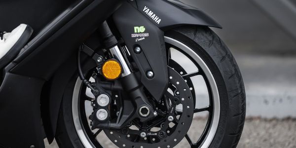 La Gama Premium de NG Brakes llega al reina de los maxiscooters