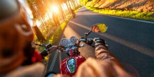 Viajando en moto a través de la lectura